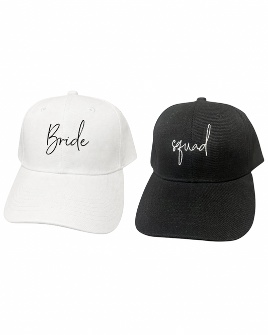 Gorra ajustable de frase bordada manuscrita.                                                 Entrega 2 a 5 días hábiles.