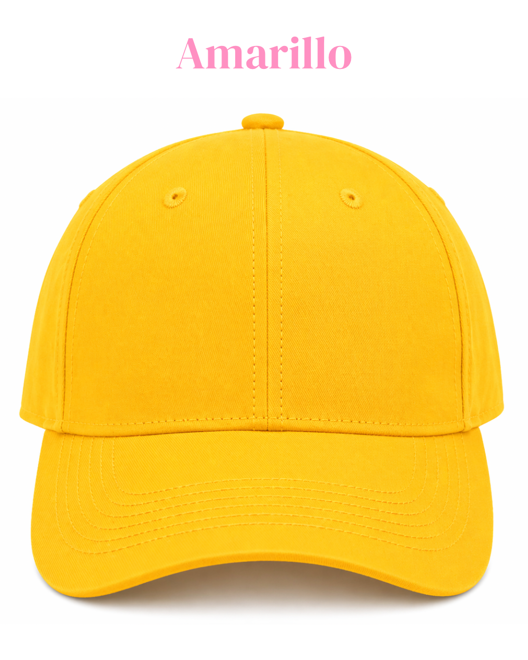 Gorra de tela ajustable por atrás, con frase bordada.