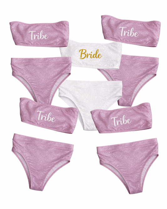 Traje de baño en bikini de top recto y calzon de tiro alto con resorte en cintura.